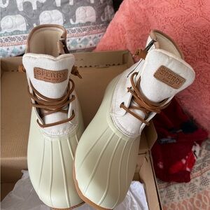 Sperry Cream Metallic and Tan Lined Waterproof Boots